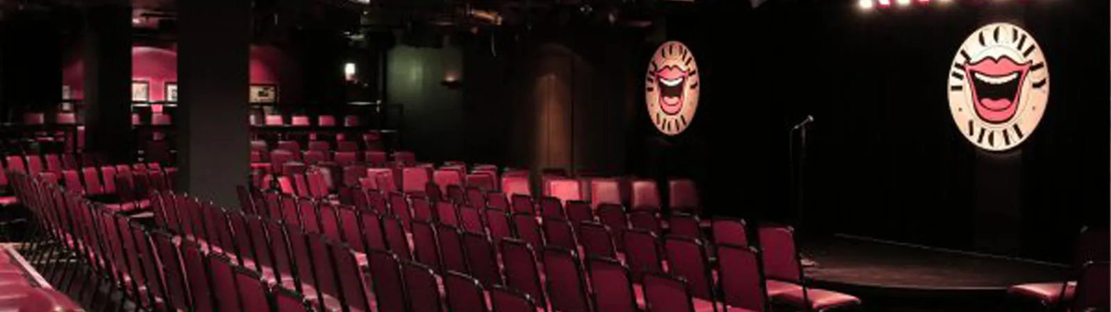 #1 Best 8 Comedy Clubs in Chicago